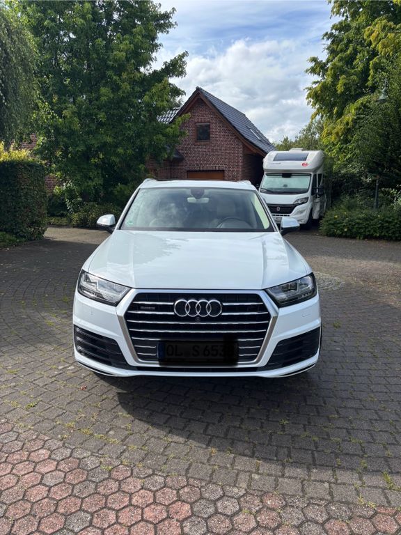 Q7