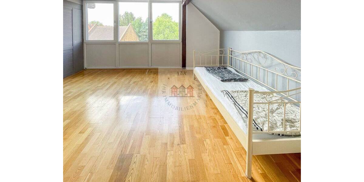 Reihenmittelhaus Bad Schmiedeberg - 7 Zimmer, 270 m&sup2;, 219.000&euro; | Angebot:25692297