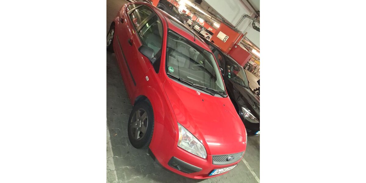 Ford Focus 267.474 km 650 &euro; Düsseldorf 40593