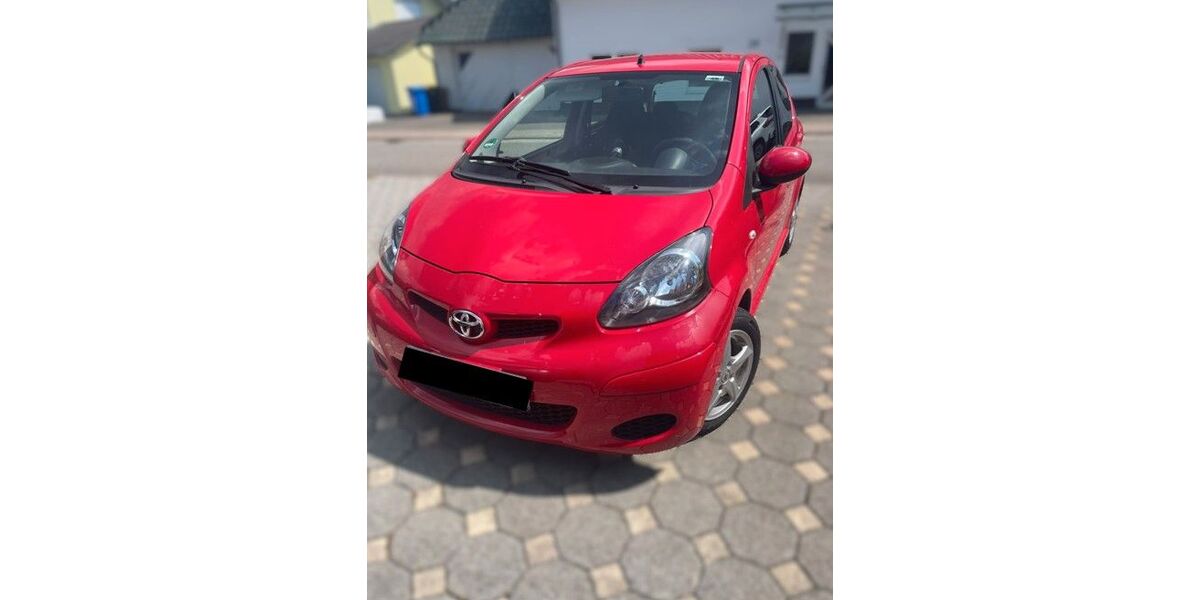 Toyota Aygo (X) 108.819 km 2.800 &euro; Dornhan 72175