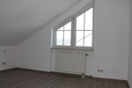 Johannesberg bei Aschaffenburg (Südhang): 2 ZKB mit Balkon zu vermieten - Dachgeschoßwohnung Johannesberg | Angebot:27079425