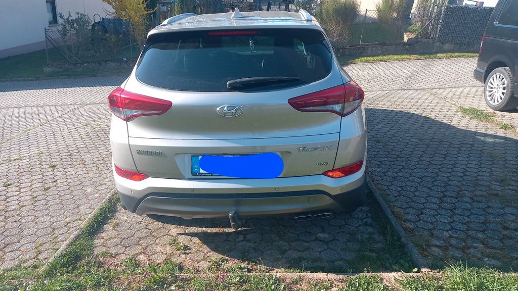 Hyundai TUCSON 135.500 km 17.950 &euro; Trier 54293