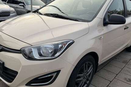 Hyundai i20 96.262 km 7.499 &euro; Nuernberg 90482