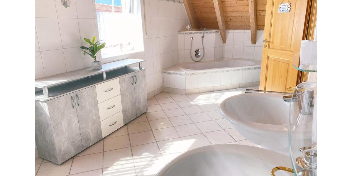 Einfamilienhaus Altenmünster - 6 Zimmer, 225 m&sup2;, 1.900&euro; | Angebot:24610377