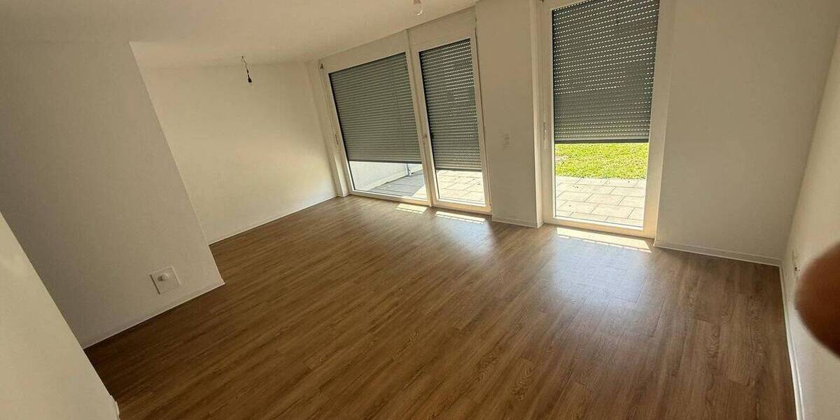 Etagenwohnung Esslingen am Neckar Weil - 3 Zimmer, 80 m&sup2;, 1.295&euro; | Angebot:26189583