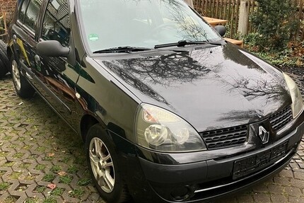 Renault Clio 187.000 km 1.350 &euro; München 80313