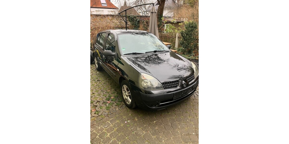 Renault Clio 187.000 km 1.350 &euro; München 80313