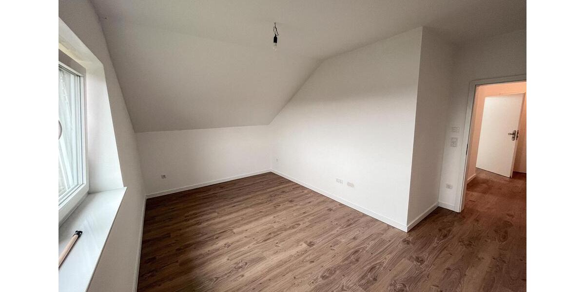 Neubau mit Balkon: Attraktive 4-Zimmer-Wohnung in Uchte 4 zimmer