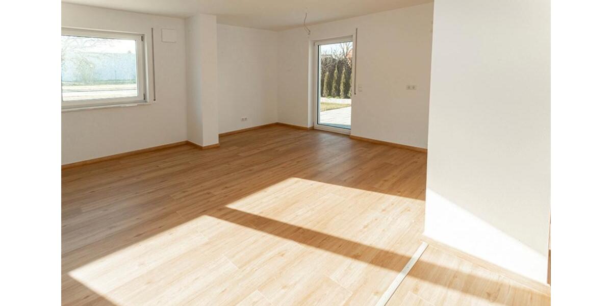 Erdgeschoßwohnung Freystadt - 4 Zimmer, 113 m&sup2;, 1.450&euro; | Angebot:26167165