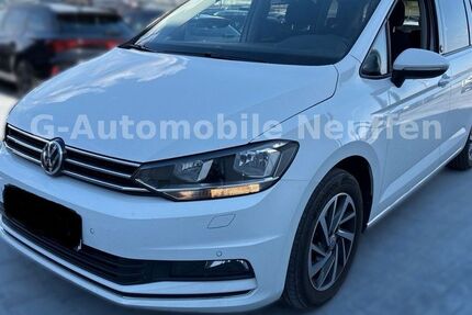 VW Touran 153.900 km 14.990 &euro; Neuffen 72639