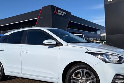 Hyundai i20 48.400 km 12.490 &euro; Königsbrunn 86343