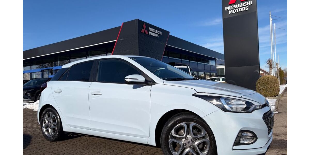 Hyundai i20 48.400 km 12.490 &euro; Königsbrunn 86343