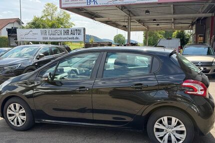 Peugeot 208 146.550 km 3.650 &euro; Tübingen-Bühl 72072