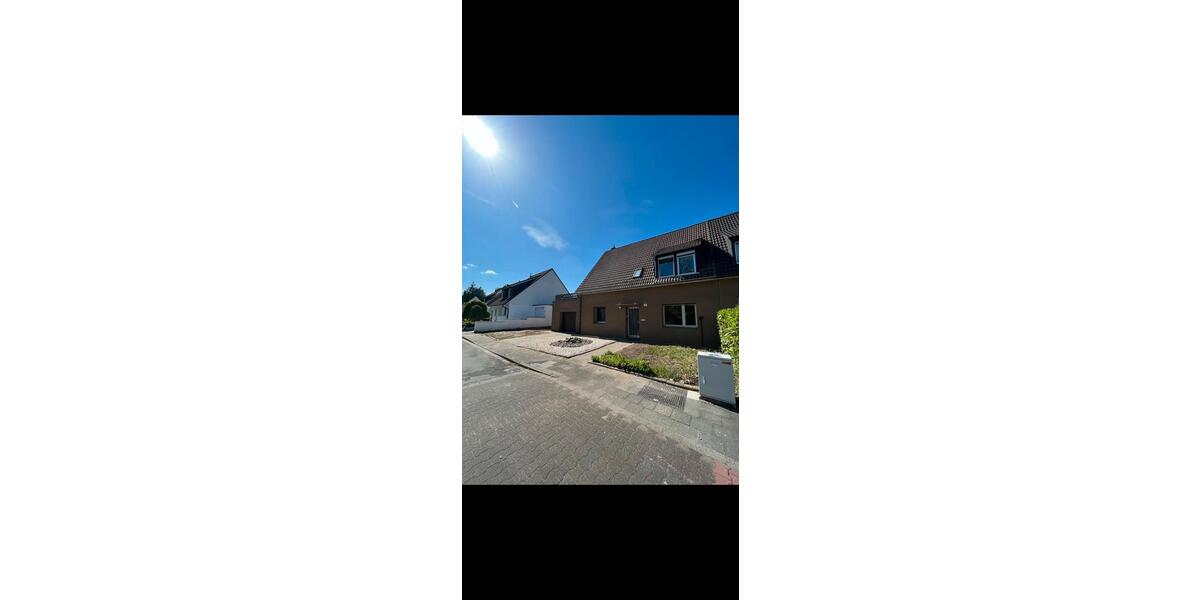 Reihenhaus Düsseldorf Stadtbezirk 10 - 8 Zimmer, 201 m&sup2;, 745.000&euro; | Angebot:25396508