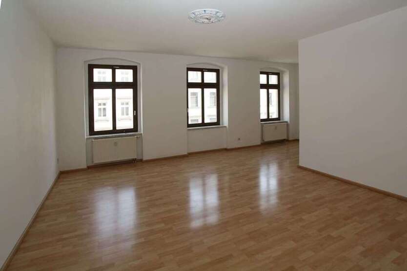 Wohnung zum Mieten in Chemnitz 400 € 85.02 m²