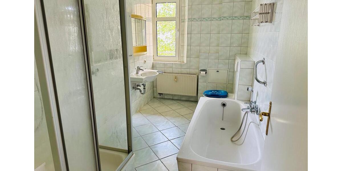 Mehrfamilienhaus, Wohnhaus Zwickau Zwickau-Nord - 18 Zimmer, 382 m&sup2;, 289.000&euro; | Angebot:26460932