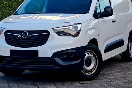 Opel Combo 95.000 km 13.999 &euro; Bad Lippspringe 33175