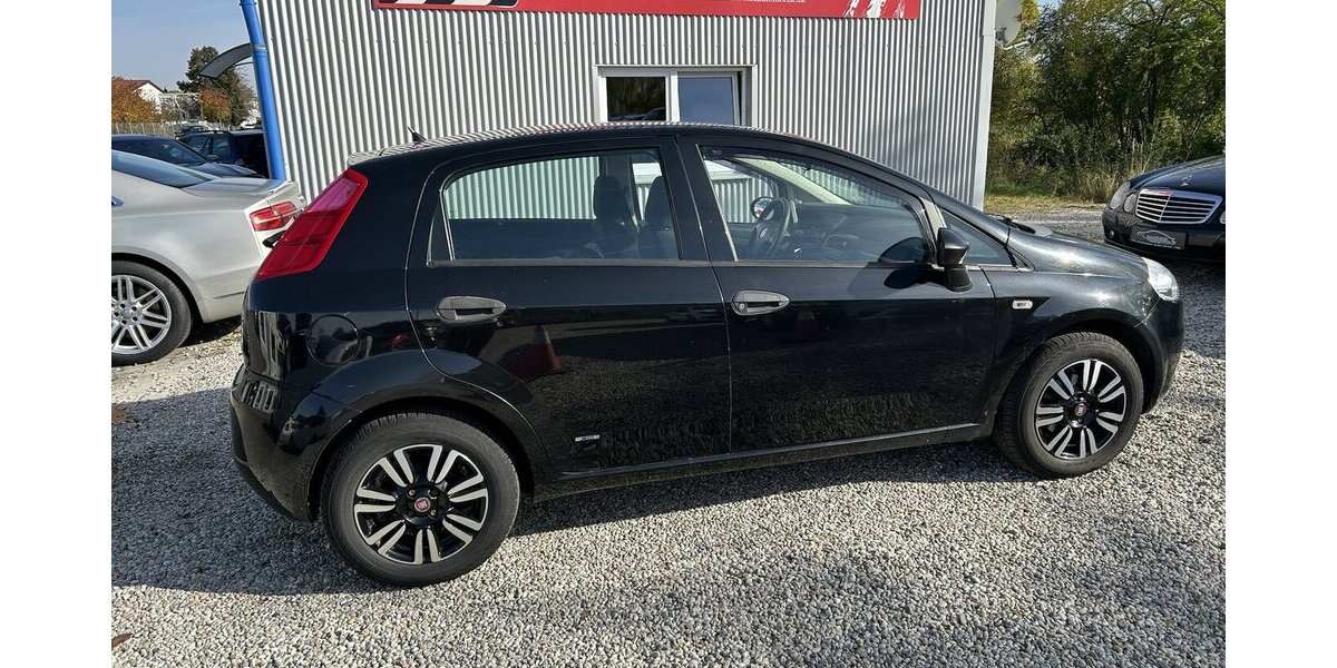 Fiat Grande Punto 1.4i 8V Active Klima Euro4 139.200 km 2.200 &euro; Altdorf 84032