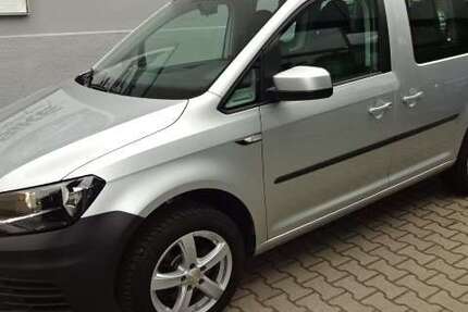 VW Caddy 83.500 km 16.950 &euro; Großenhain 01558