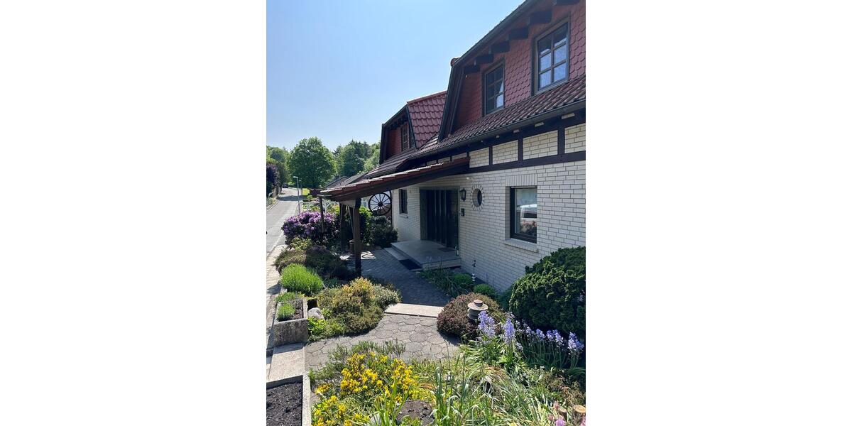 Villa Bad Driburg - 12 Zimmer, 430 m&sup2;, 698.000&euro; | Angebot:22989078