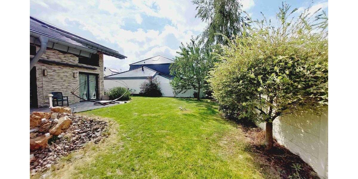 Repräsentatives Architektenhaus, das höchsten Wohnkomfort und nachhaltige Energieeffizienz vereint 6 zimmer