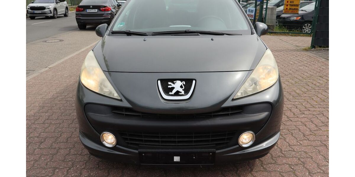 Peugeot 207 135.000 km 2.350 &euro; Bocholt 46395