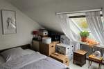 NEUSS DREIKÖNIGENVIERTEL- GEMÜTLICHE ZWEIZimmer- DACHGESCHOSS- Wohnung MIT BALKON