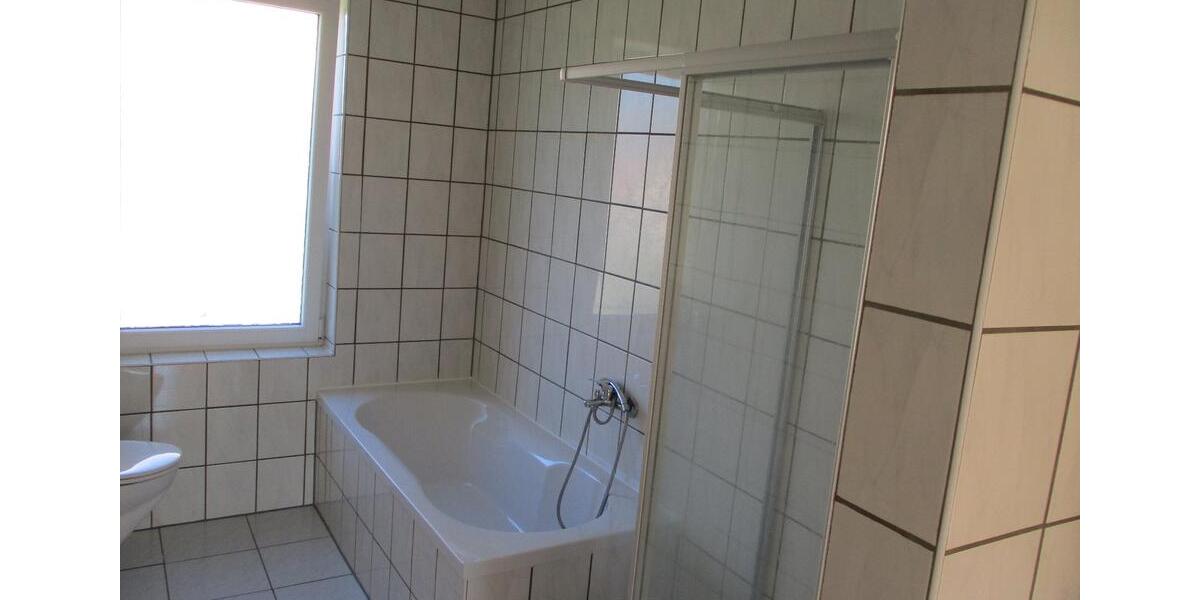 Etagenwohnung Greiz - 4 Zimmer, 80 m&sup2;, 429&euro; | Angebot:24803325