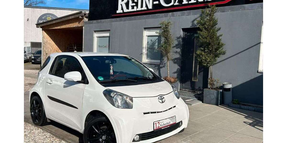 Toyota iQ 83.000 km 8.390 &euro; Berlin 13088