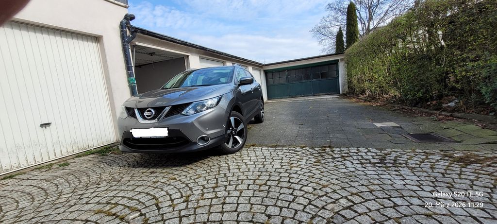 Nissan Qashqai 118.000 km 11.500 &euro; Remscheid 42853