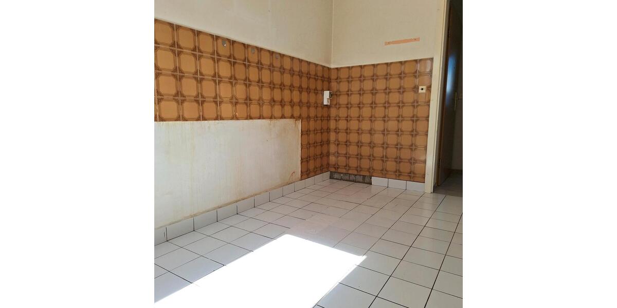 Dachgeschoßwohnung Neustadt an der Orla - 2 Zimmer, 90 m&sup2;, 80.000&euro; | Angebot:26741667