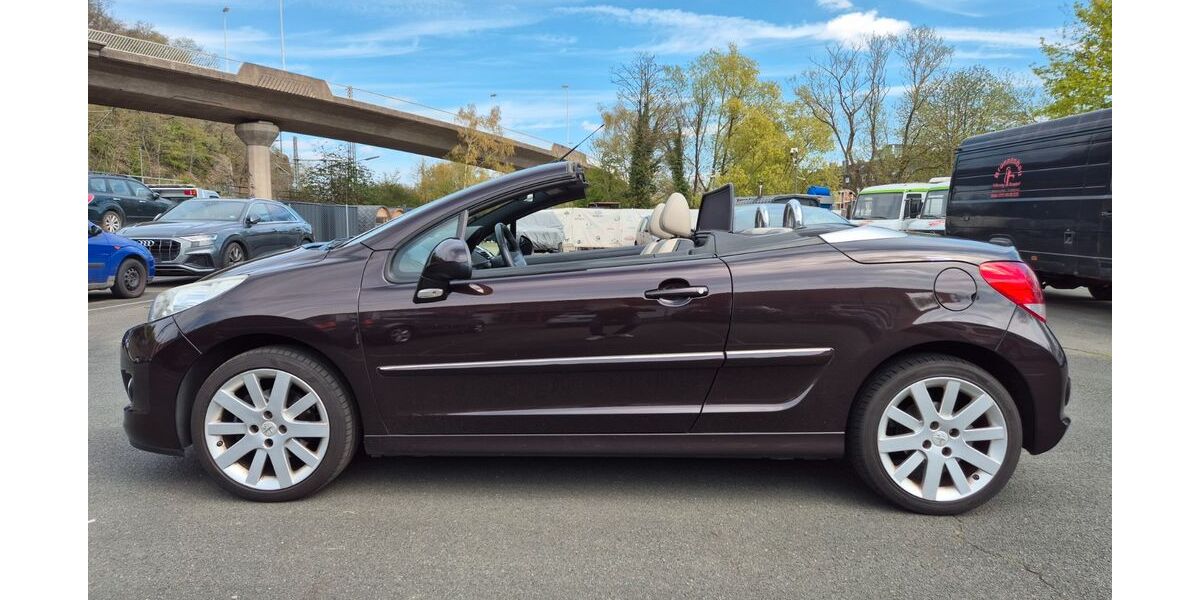 Peugeot 207 99.846 km 5.200 &euro; Siegen 57078