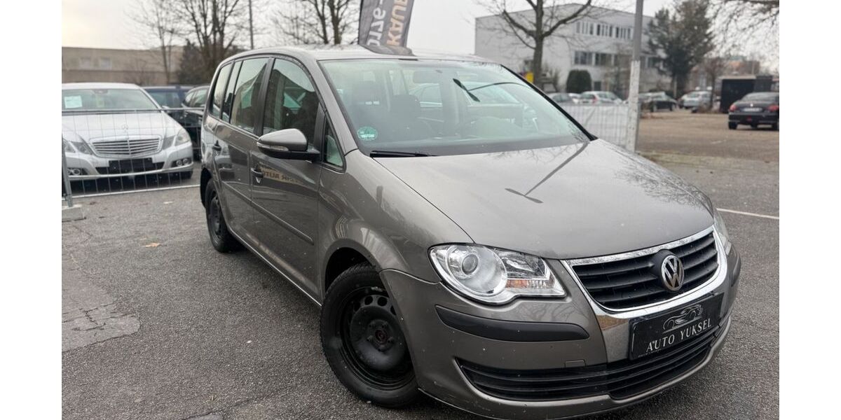 VW Touran 268.000 km 3.290 &euro; Heppenheim 64646