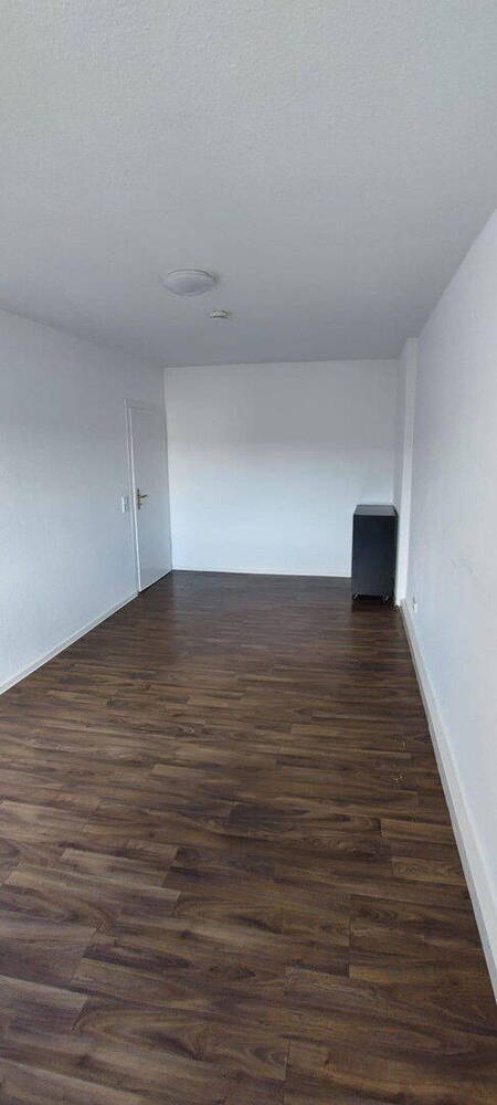 Freie 3-Zimmer-Wohnung mit Balkon in zentraler Lage! Provisionsfrei