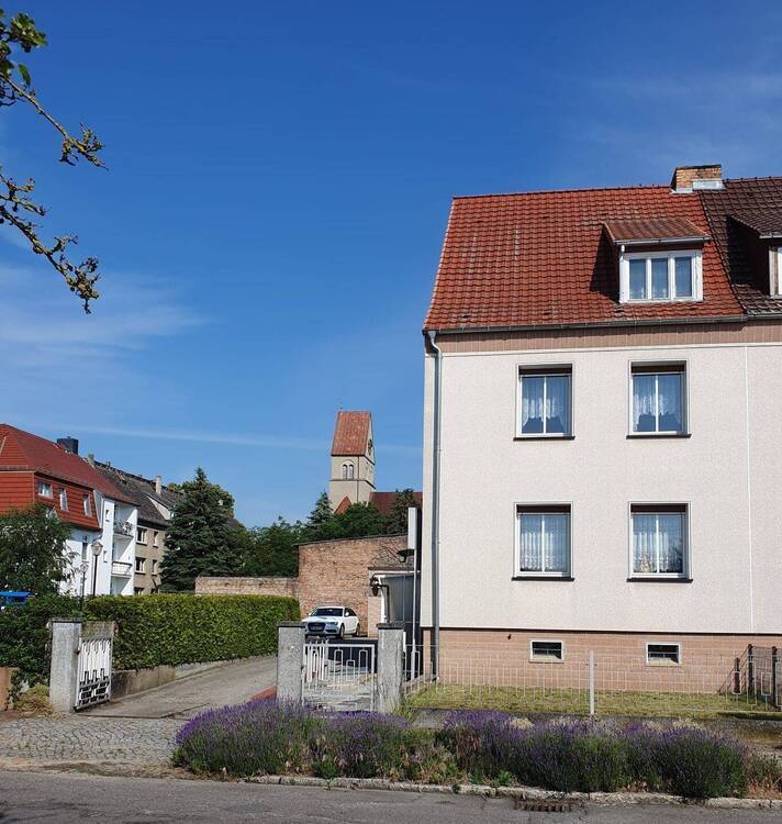 Doppelhaushälfte in Wriezen – Charmant, Vielseitig, Perfekt!