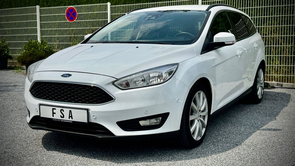 Ford Focus 100.000 km 10.499 &euro; Dresden 01259