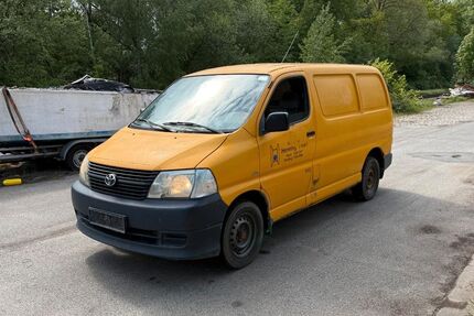 Toyota Hiace 183.658 km 5.700 &euro; HAMBURG 22113