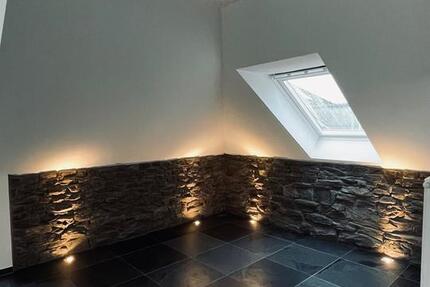 Hochwertige 2-Zimmer-DG-Wohnung mit Balkon & EBK - Vogelberg 2 zimmer