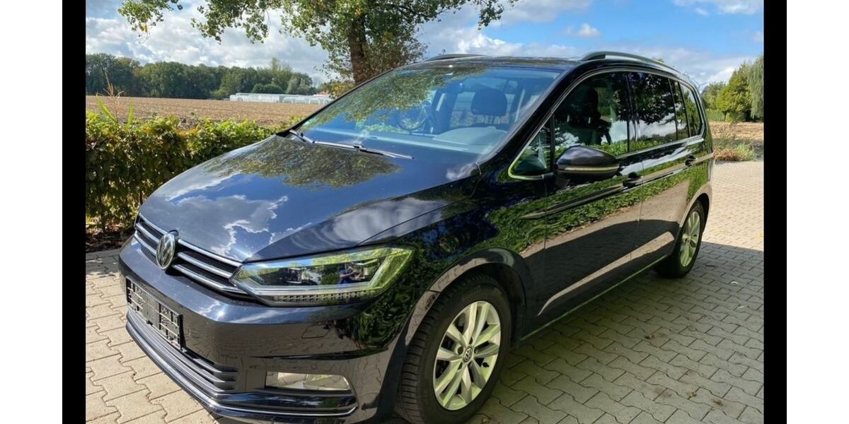 VW Touran 170.000 km 14.300 &euro; Königswinter 53639