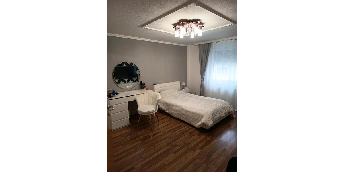 Etagenwohnung Pforzheim - 4 Zimmer, 110 m&sup2;, 360.000&euro; | Angebot:26318339