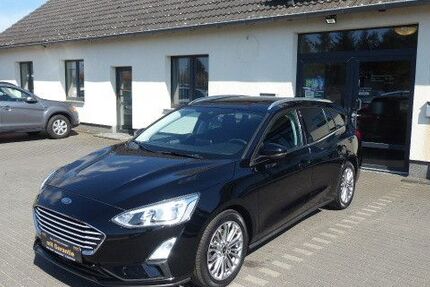 Ford Focus 115.465 km 9.985 &euro; Jaenschwalde 03197