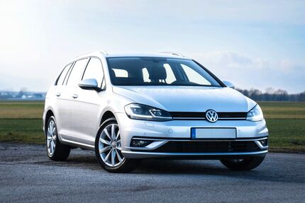 VW Golf 4.674 km 19.960 &euro; Steinbach Taunus 61449