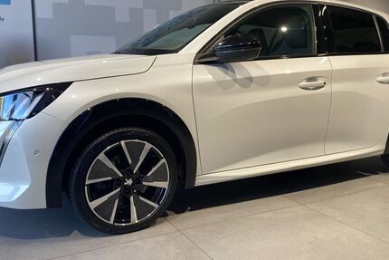 Peugeot 208 56.930 km 15.650 € Augsburg 86179