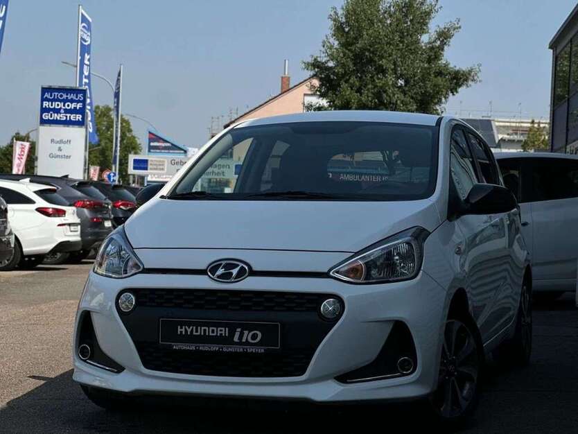 i10