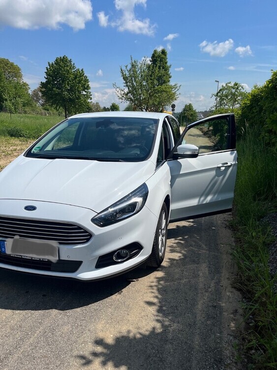 S-Max