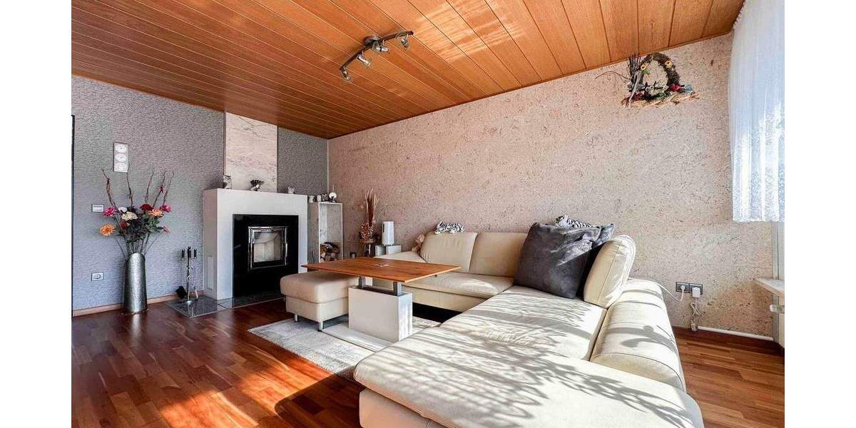 Doppelhaushälfte Nürnberg Schweinau - 8 Zimmer, 179 m&sup2;, 589.000&euro; | Angebot:25476414