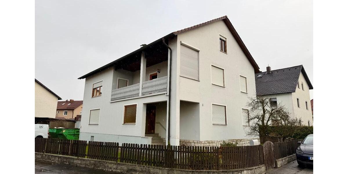 Etagenwohnung Teublitz - 4 Zimmer, 113 m&sup2;, 990&euro; | Angebot:24174973