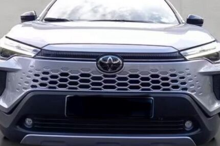 Toyota Corolla Cross 1.800 km 38.500 &euro; Leverkusen 51371