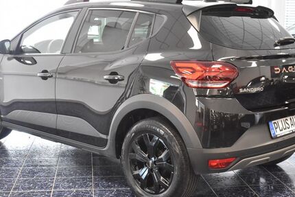 Dacia Sandero 70.848 km 14.780 € Nürnberg 90431