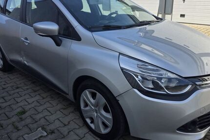 Renault Clio 220.000 km 2.700 &euro; Dortmund 44339